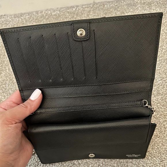 Salvatore Ferragamo wallet on chain - Picture 5 of 6